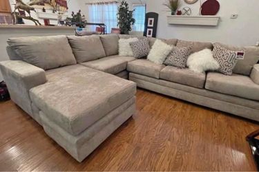 Large Sectional Sofa with Chaise Lounge - Same Day Delivery - NEW - No Credit Needed