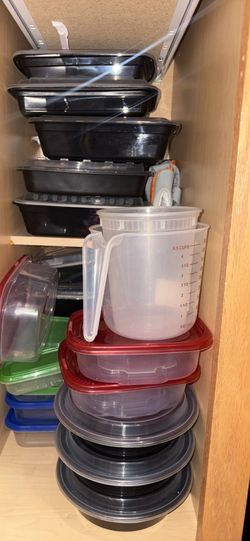 Plastic containers for food