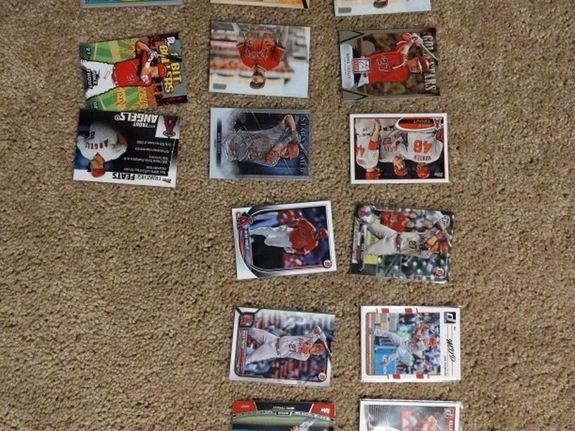 MIKE TROUT 15 CARD LOT $20