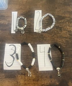 Black/White Mix And Black Colored Singular Bracelets 