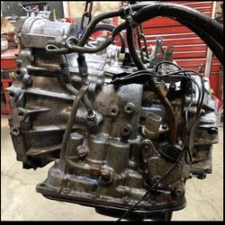 2009 Toyota Camery Transmission EXCELLENT Condition!.   112,000 miles  Shifts perfectly  Excellent condition  Automatic from a 2.4 Ltr.  Includes torq