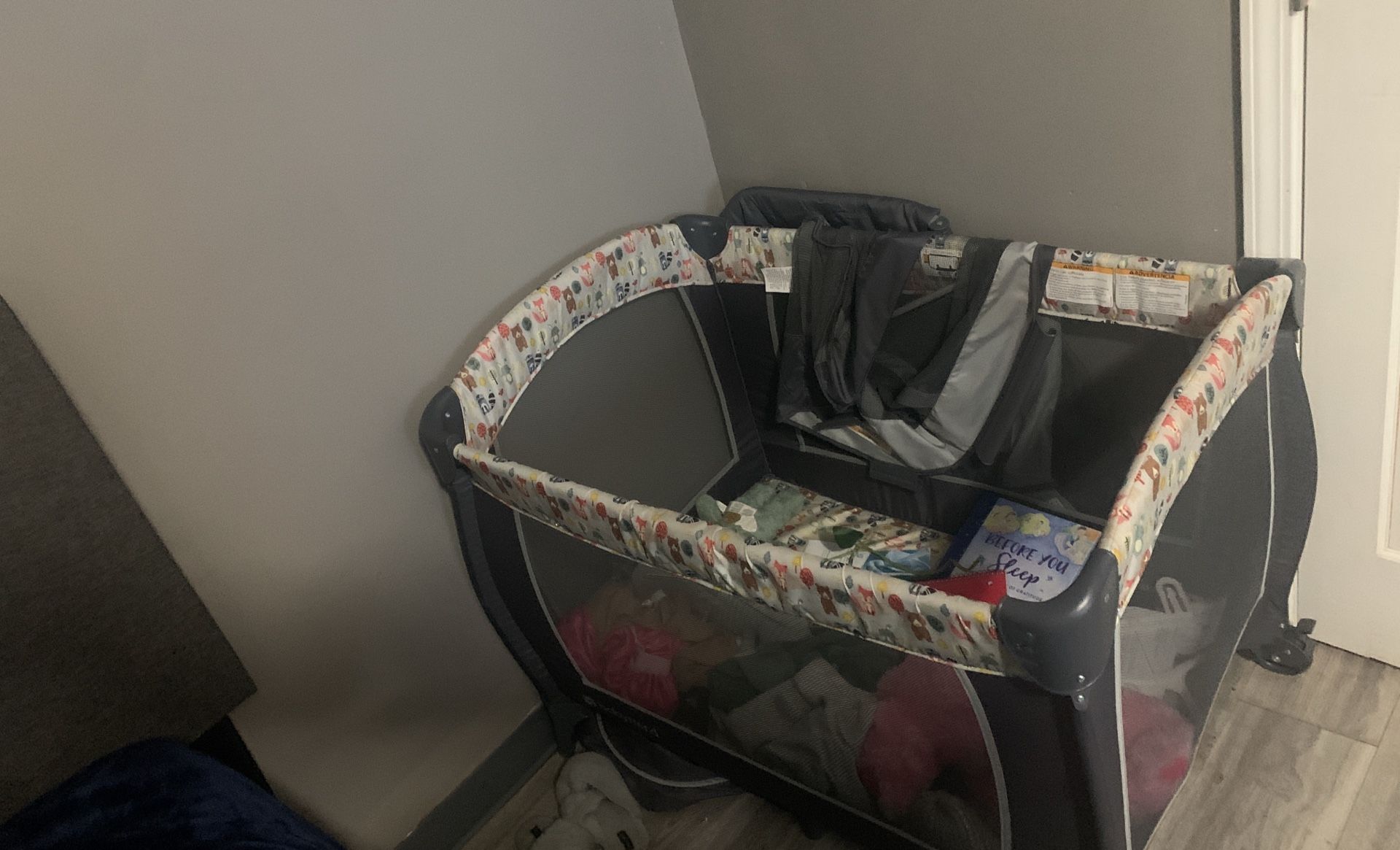 Playpen,changing Table And Bassinet