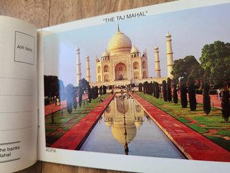 Postcard Book: Taj Mahal, Agra, India