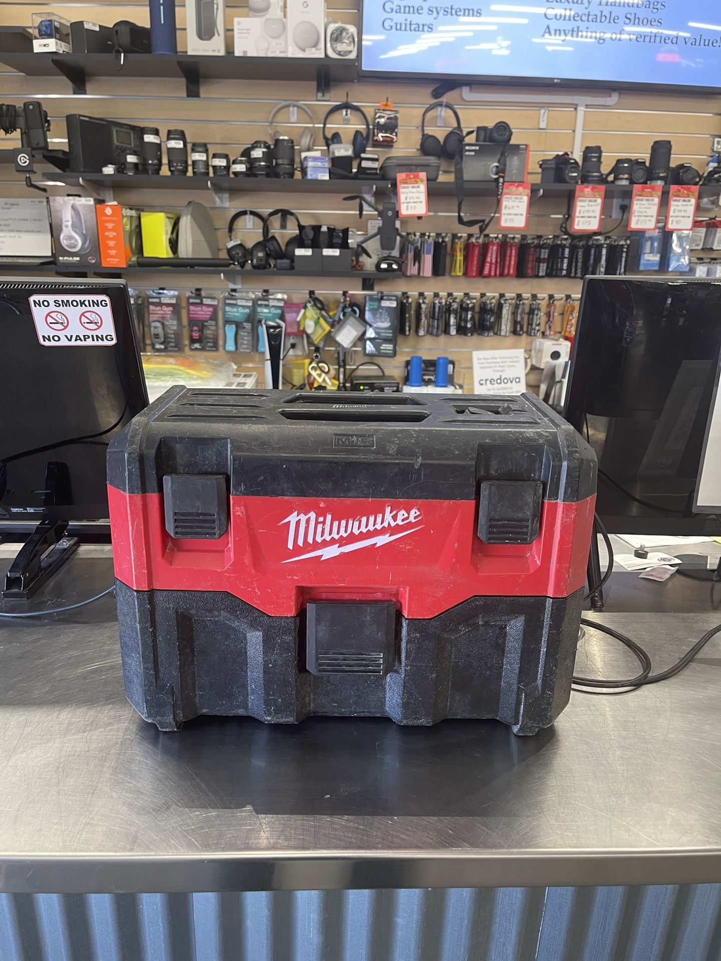 Milwaukee Wet/Dry Vacuum (148968) MMP