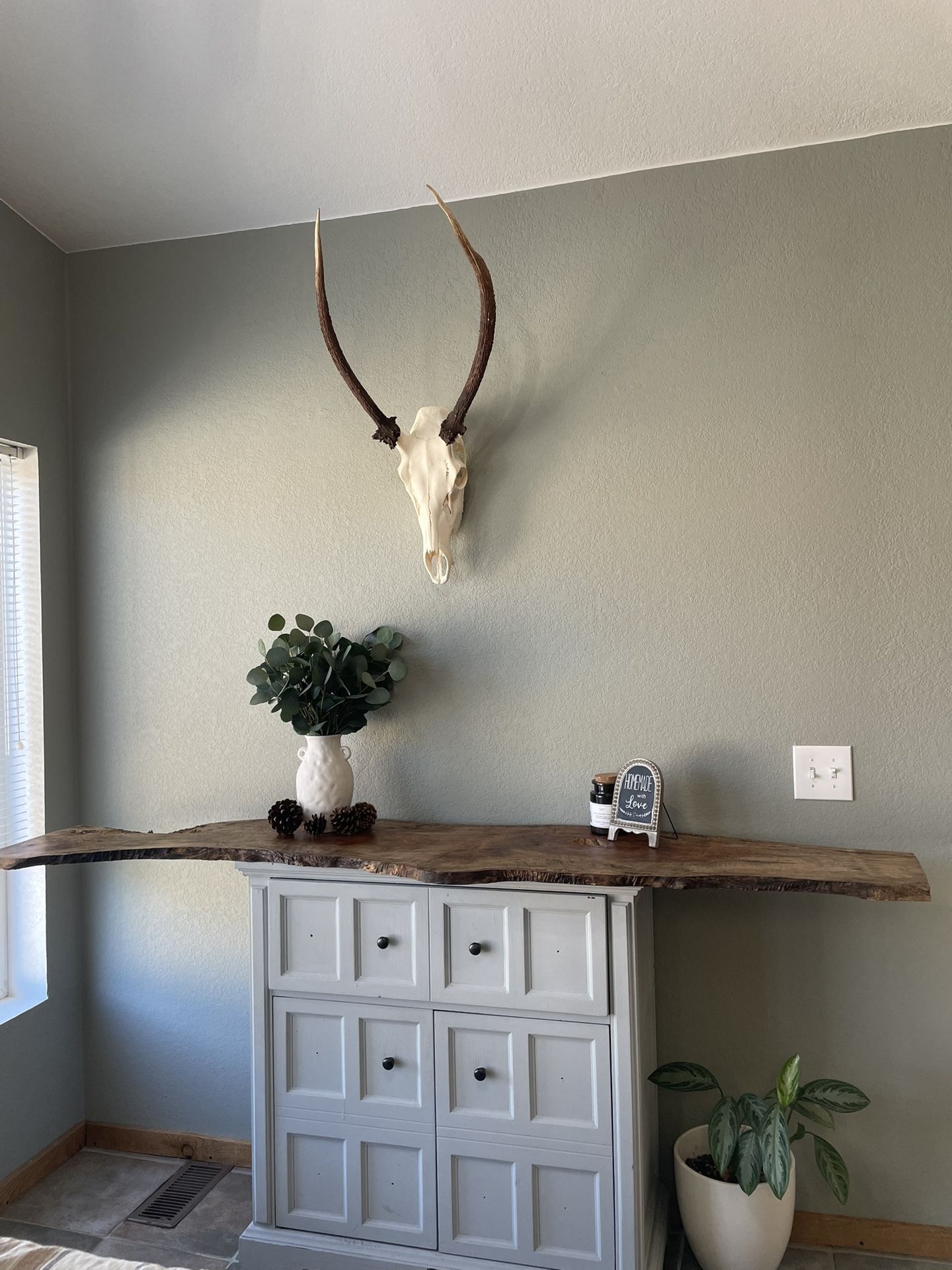 Entry Table Top