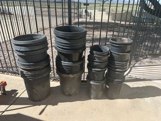 Black Plastic Pots