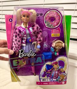 NEW - Barbie Extra Doll #8