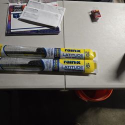 Windshield Wypers Brand New!