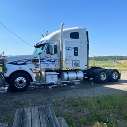 2012 Freightliner Coronado