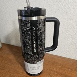 NEW, UNUSED!! Stanley X CALIA 30 oz. Quencher H2.0 FlowState Tumbler