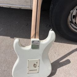 Electric Guitar  Finder  Squier 