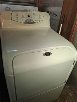 Maytag Front-Load Dryer /Secadora de luz