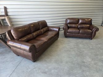Abbyson Home
Austin Leather Collection, Brown Sofa and Loveseat
