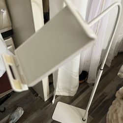 Stand Holder