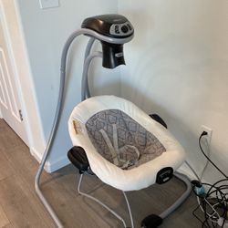 Graco Baby Swing 