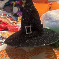 Which is hat