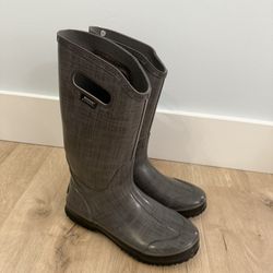 Bogs Woman’s Boots Size 8