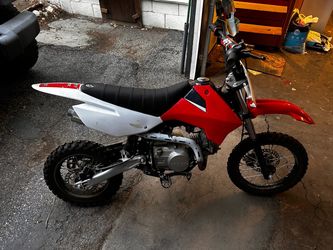 125cc automatic pit bike (trading or just selling)