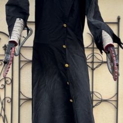 Animatronic Halloween Haunted House Decor