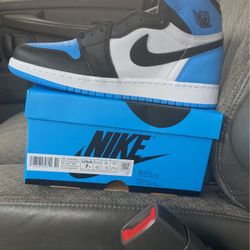 🔥🔥Jordan 1 Unc 🔥🔥