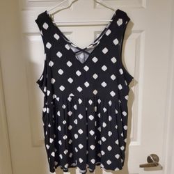 Black & White Sleeveless Top (2XL)