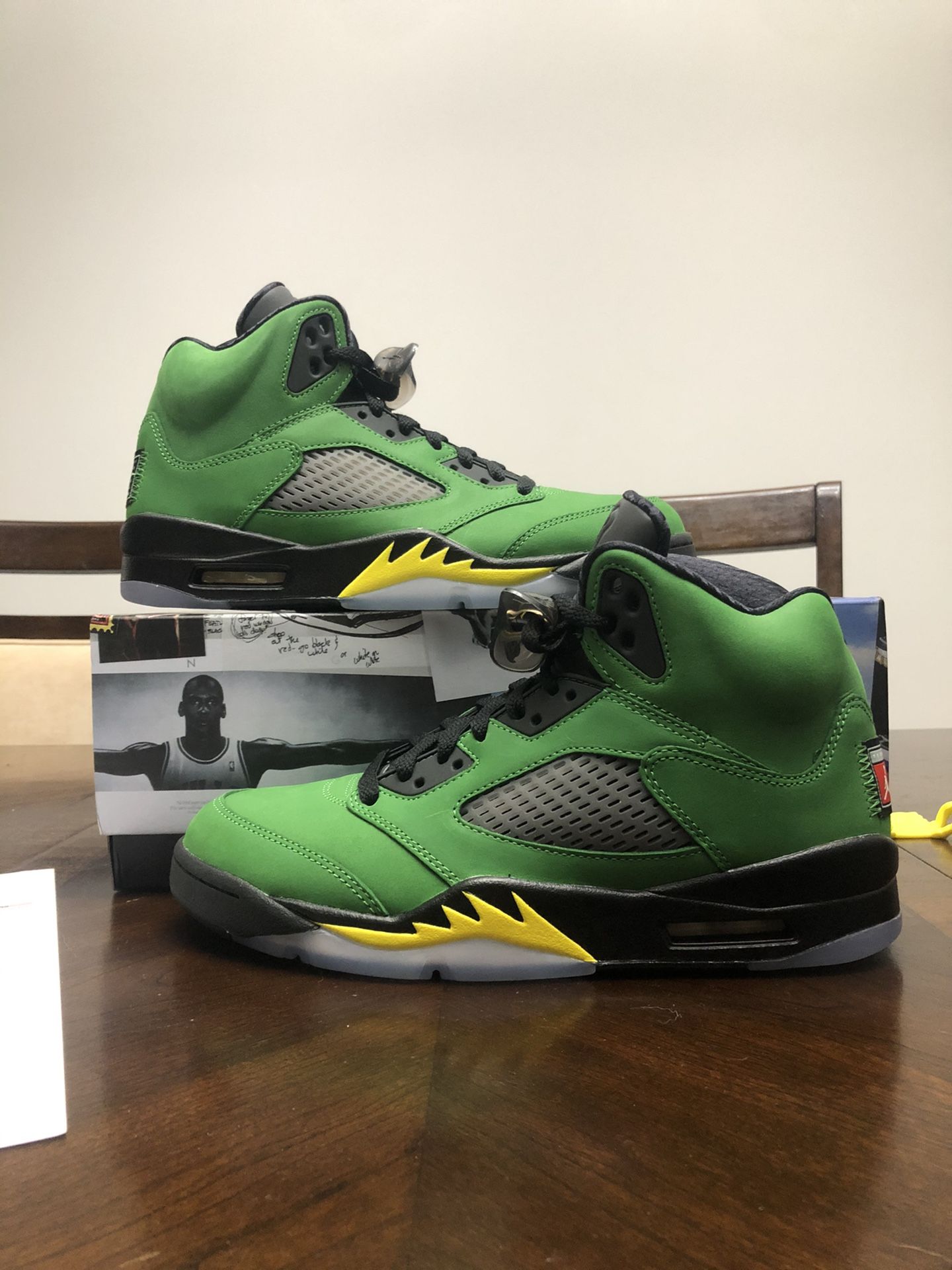 Jordan 5 Retro “Oregon” Apple Green Size 8.5