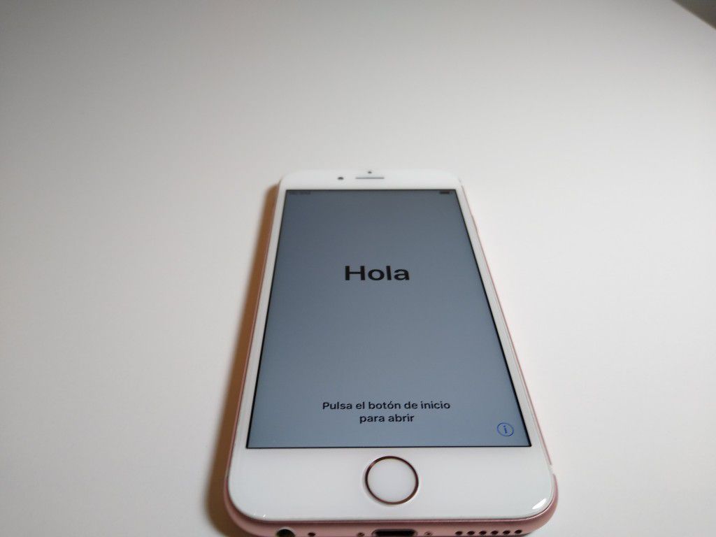 iPhone 6S / 64gb (Free/Gratis Screen Protector)