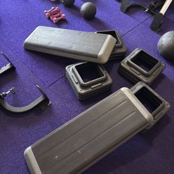 The Step With 6 Original Risers