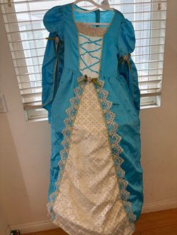 Princess costume Size large