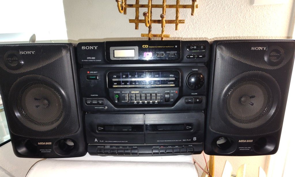 SONY CFD-560 Portable CD Cassette Boombox Radio Tested Working read ππΏ