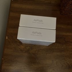 White Wireless Earbuds 2nd Generation Read Description 