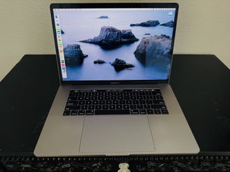 MacBook Pro 15 Inch Display