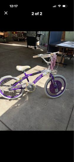 Girl’s bike