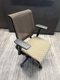 Steelcase Think Adjustable Arms Chair