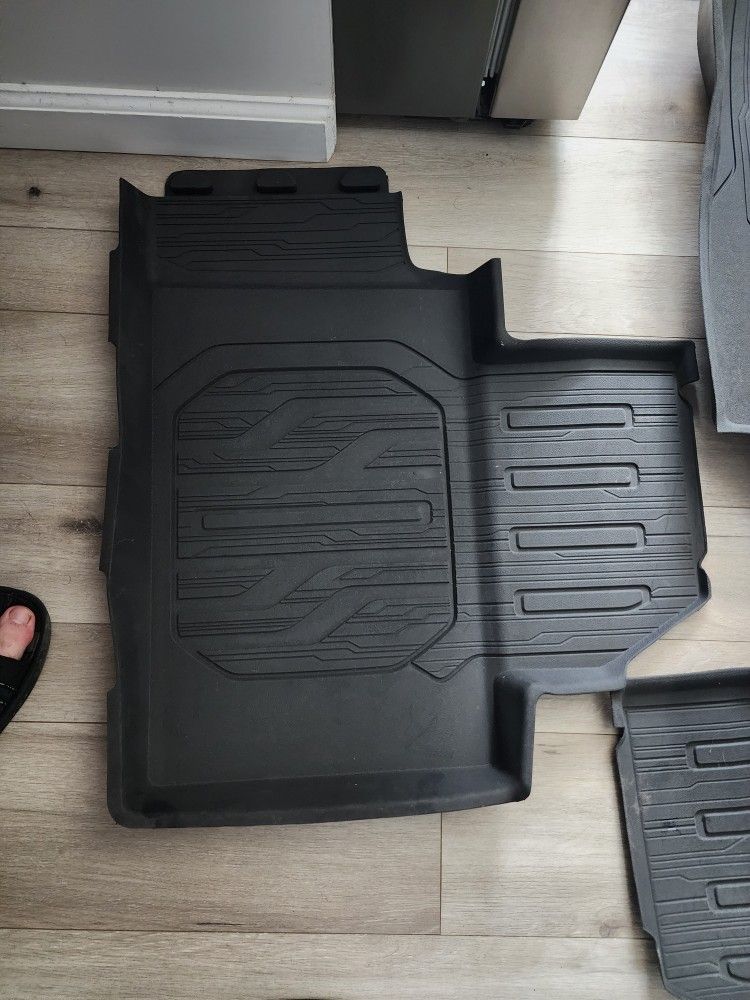 2022 GMC Terrain Floor Mats