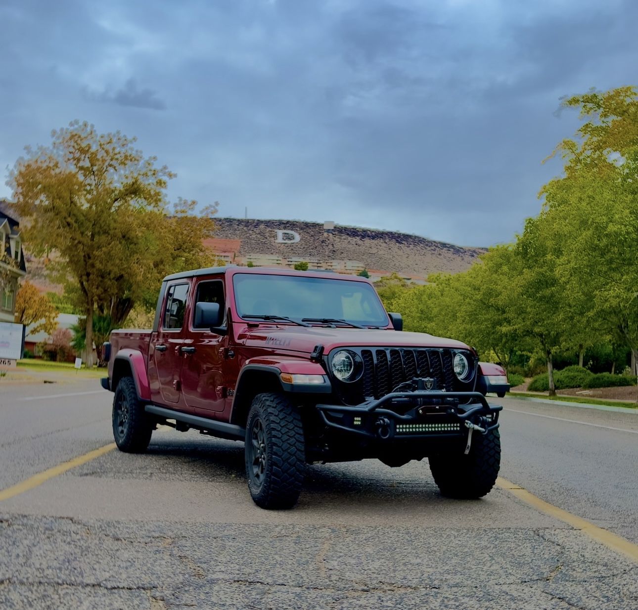 Rough Country Bumpr With Light Bar And Fog Lights 