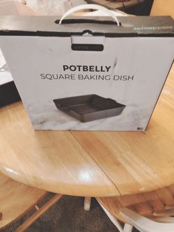 Stoneware square baking dish