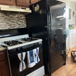 Fridge And Stove 
