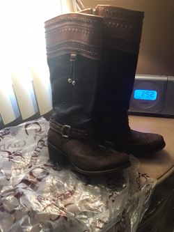 Women’s boots
