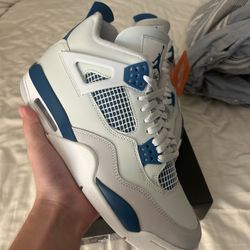 Air Jordan 4 Military Blue Brand New