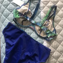 Leonisa swimming suit size 36C