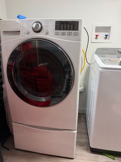 LG Gas Dryer w/ True Steam & Sensor Dry