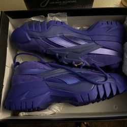 Brand new Cardi B Reebok’s 