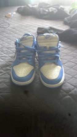 Nike Dunk lows university blue