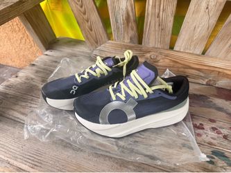 Cloudtilt sneakers