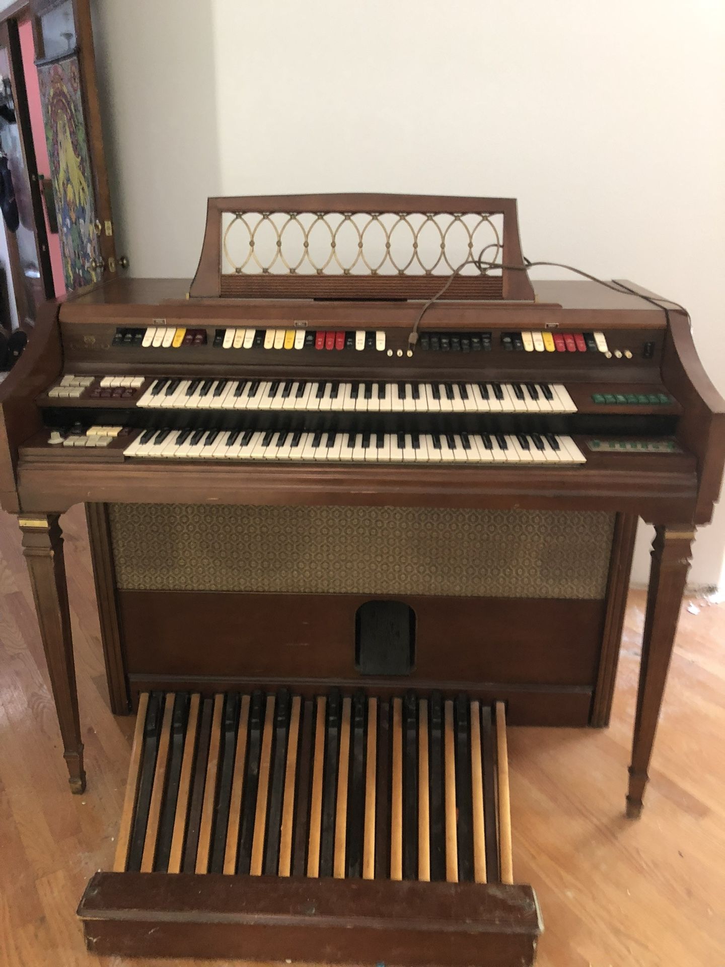 Wurlitzer organ