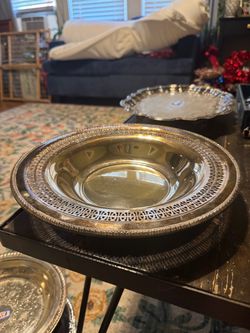 Vintage WM Rogers Silver Plated Serving Bowl With Lattice Edge