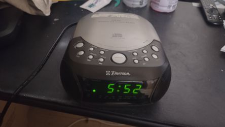 Alarm clock. CD player. AM/FM radio.