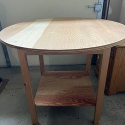 Round Table With Tableskirt