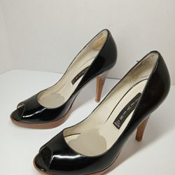 Steve Madden Black  Leather Peep Toe Heels Size 6 US
